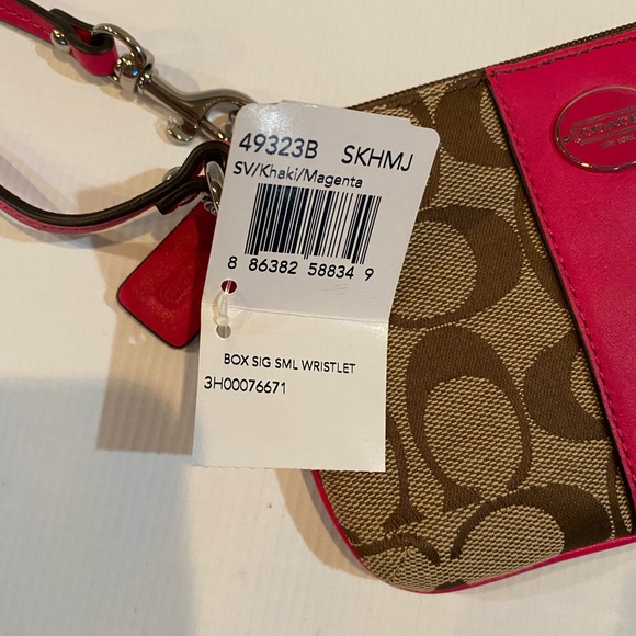 Coach wristlet NWT signature print hot pink trim - Picture 4 of 7